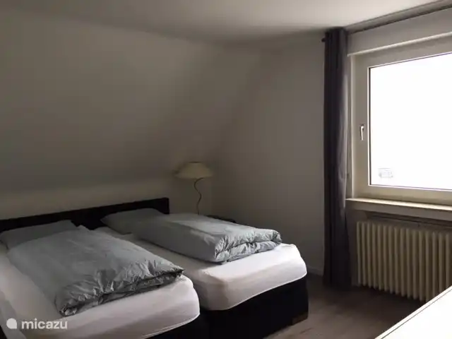 Dormitorio para 2 personas con cama king-size (2,00 m X 2,20 m)