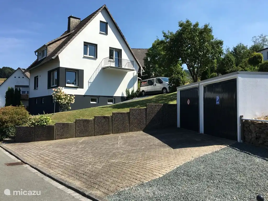 casa con estacionamiento