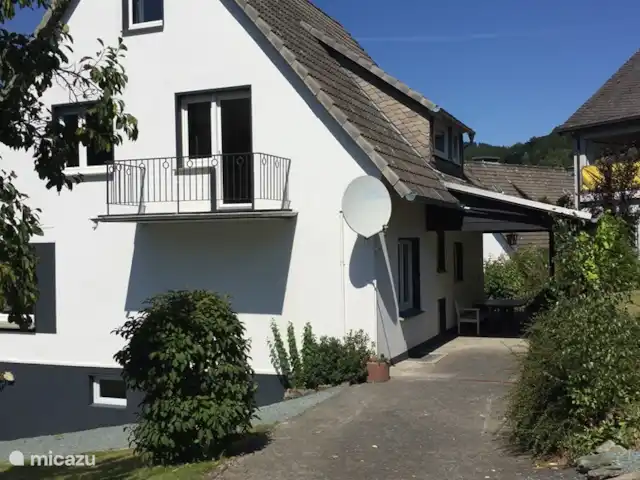 Casa Am Kreuzberg en Alemania, Sauerland, Niedersfeld - Winterberg - casa vacacional Detrás de la casa