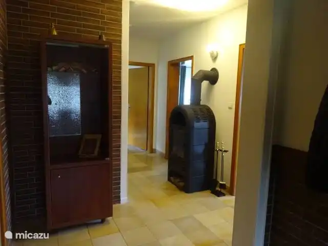 Casa Am Kreuzberg en Alemania, Sauerland, Niedersfeld - Winterberg - casa vacacional Salón con estufa de leña