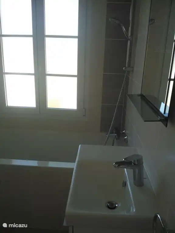 Salle de bain à l'étage