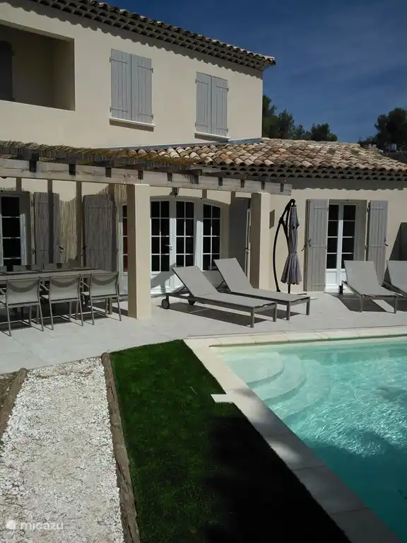 Terrasse avec 4 transats