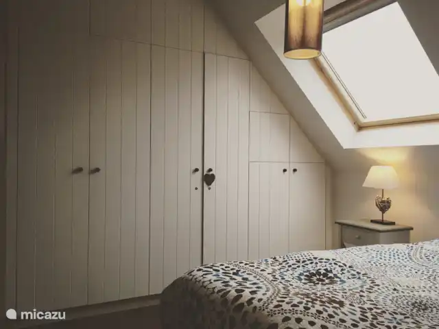 appartement huren in België, Belgische Kust, Nieuwpoort – Residentie Astrid Slaapkamer 1 + douchekamer