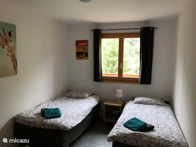 Le Charme - 250 metros de las pistas en Suiza, Valais, Morgins - apartamento dormitorio 3
