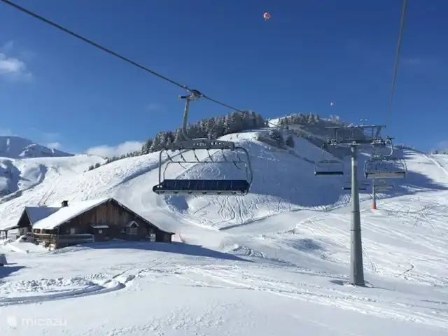 Le Charme - 250 metros de las pistas en Suiza, Valais, Morgins - apartamento invierno en las mañanas