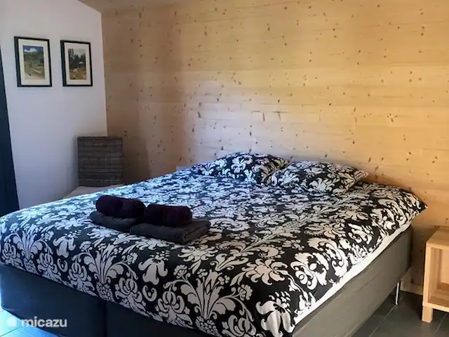 Le Charme - 250 metros de las pistas en Suiza, Valais, Morgins - apartamento recamara principal