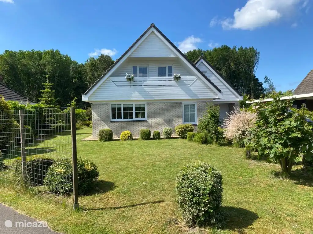 The Dutch Green View Villa