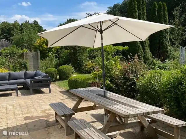 Location de Vacances Pays-Bas, Flevoland, Zeewolde, villa - The Dutch Green View Villa table de pique-nique