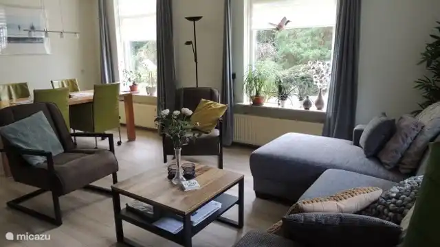 Séjour, spacieux et lumineux.