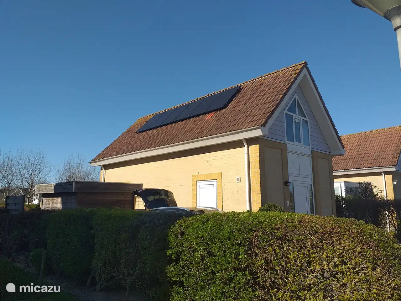 Im Februar 2020 wurden 6 solarmodule installiert. Grün beschäftigt!