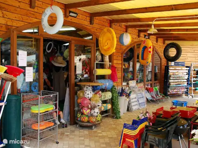 Casa móvil, junto al mar en la Toscana en Italia, Toscana, Viareggio - casa vacacional plaza central