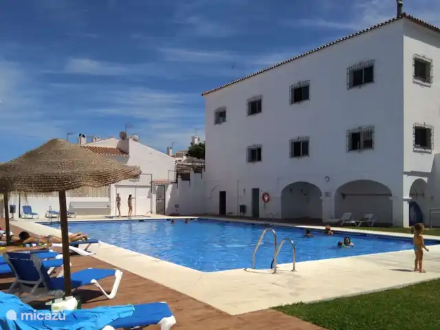 Samarkanda huren in Spanje, Andalusië, Rincón de la Victoria - geschakelde woning U krijgt de sleutel van het wijkzwembad, en de zee is 5 min. lopen.