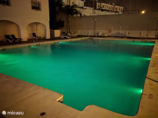 Samarkanda huren in Spanje, Andalusië, Rincón de la Victoria - geschakelde woning U krijgt de sleutel van het wijkzwembad, en de zee is 5 min. lopen.