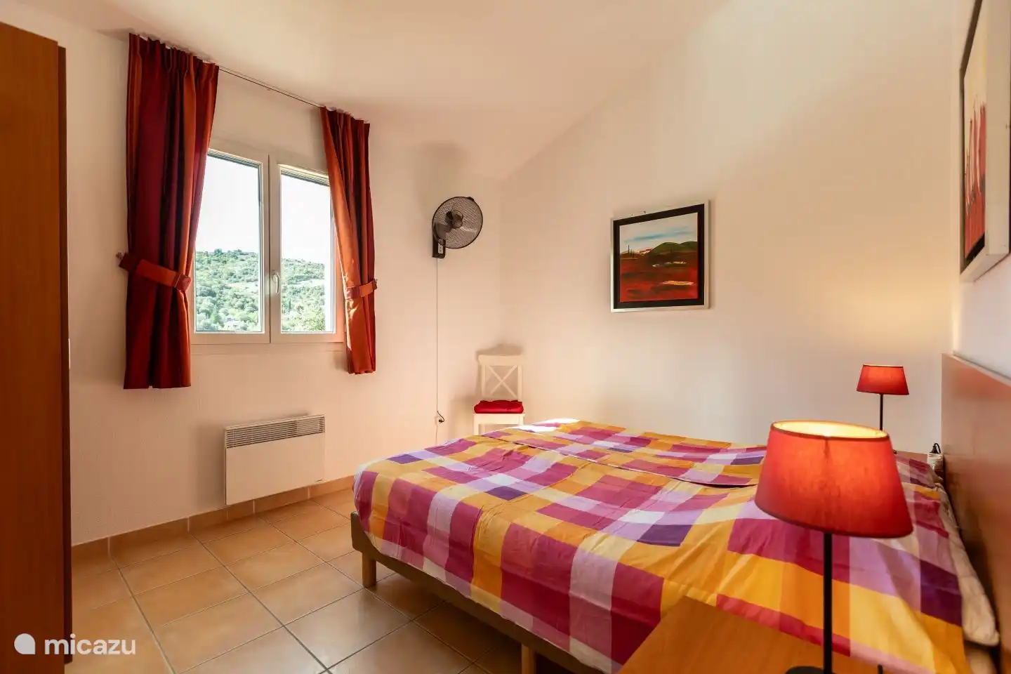 Chambre 3, côté jardin à l'étage