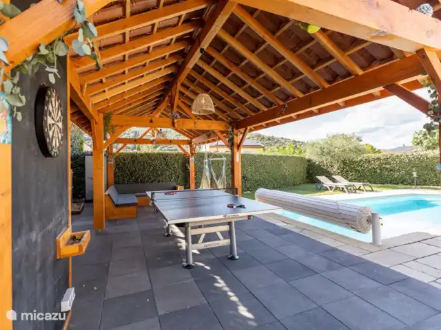 Villa Vivre | France, Ardèche, Vallon-Pont-d'Arc - villa La verrière est confortablement meublée avec de nombreux accessoires
