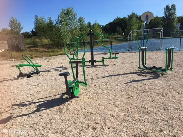 Villa Vivre | France, Ardèche, Vallon-Pont-d'Arc - villa Équipement de fitness dans le parc de la villa