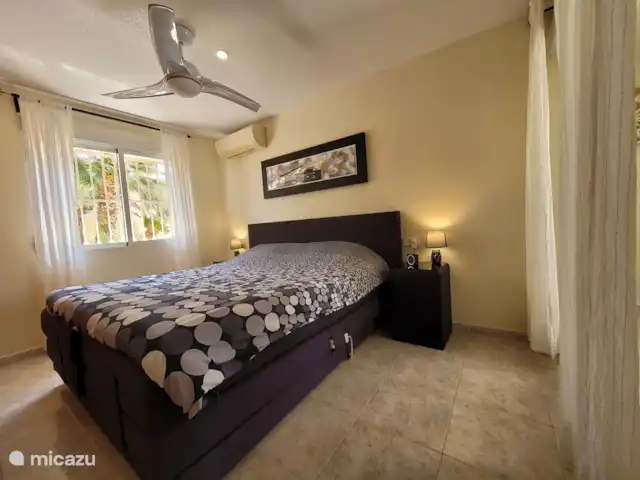 Villa Mi casa - Benijófar huren in Spanje, Costa Blanca, Benijófar - vakantiehuis Grote 2 pers. boxpring met verstelbare lattenbodem.