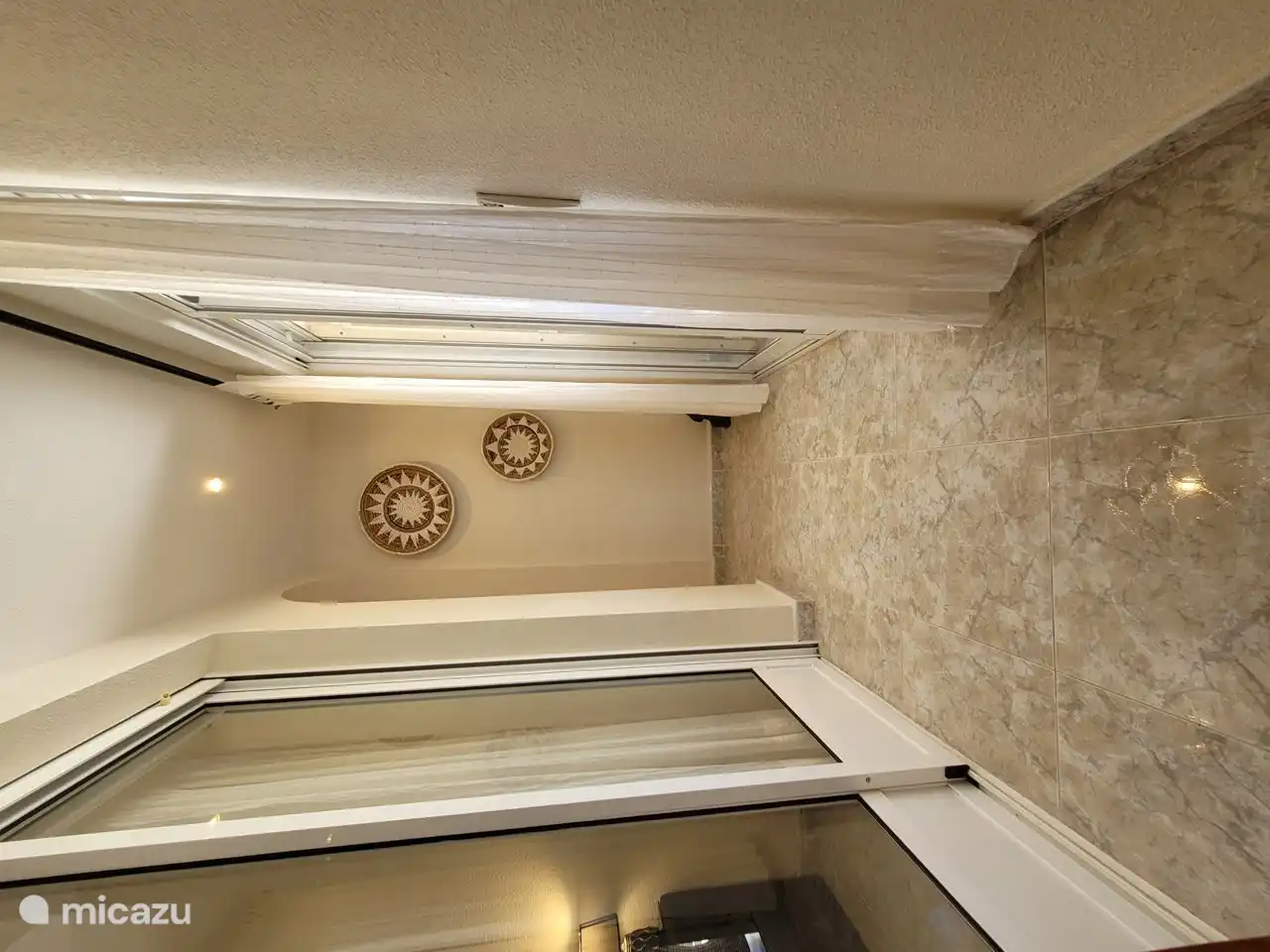 Pasillo al dormitorio 2