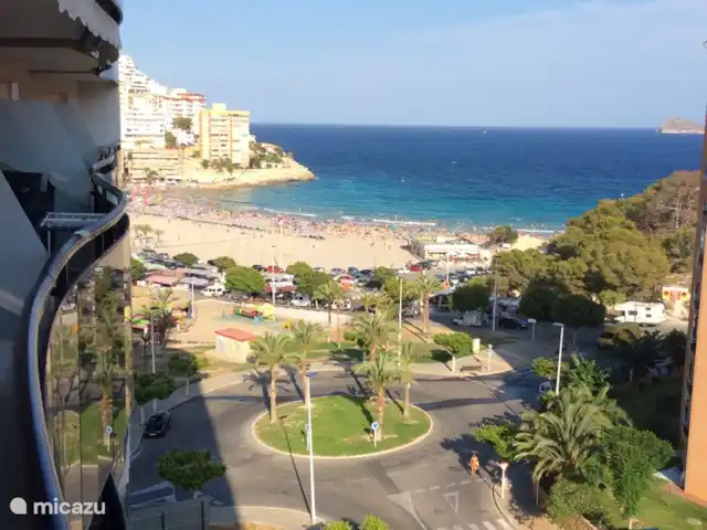 Edificio Sidney La Cala de Finestrat en España, Costa Blanca, Benidorm - apartamento Vista al mar desde la terraza.