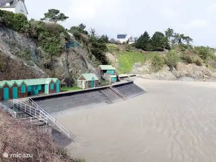 Plage d'avant Port Binic