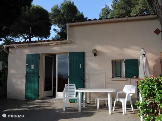 Holiday home in France, French Riviera, Hyeres - holiday house La Madrague