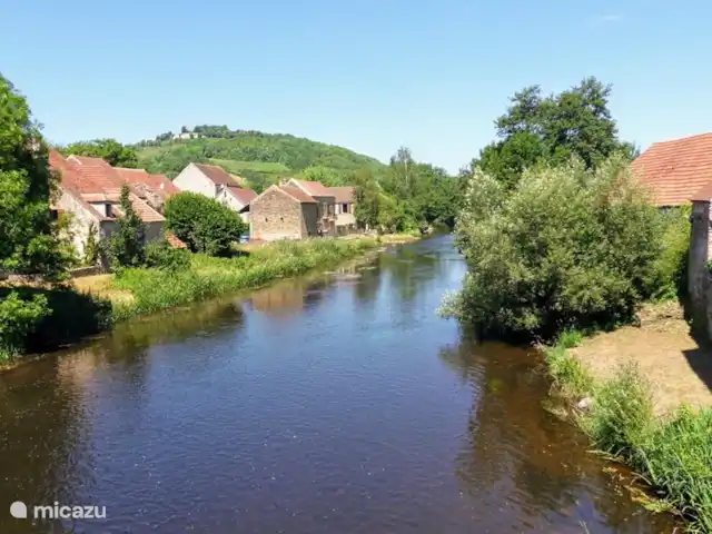 Maison de la rivière | France, Yonne, Saint-Père-sous-Vézelay - maison de vacances Depuis le pont