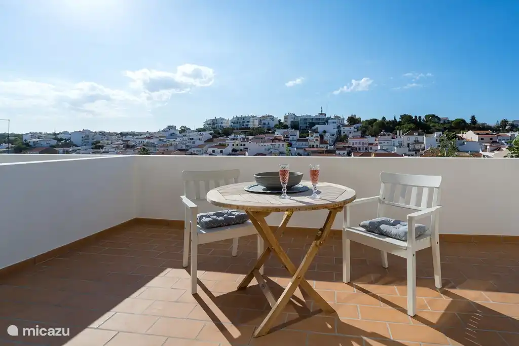 Keller der Terrasse.