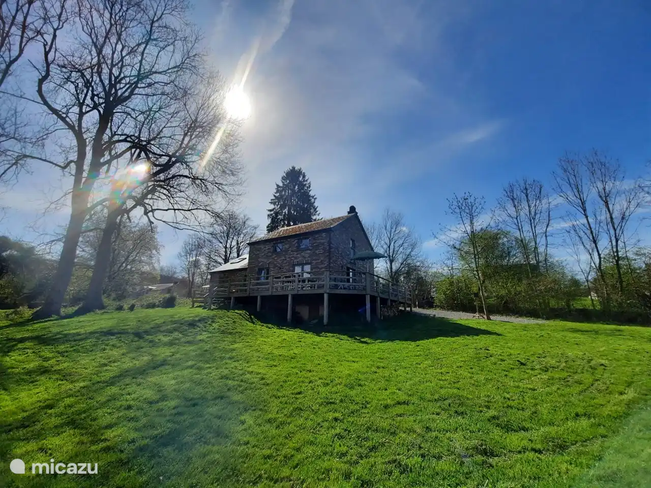 Großzügiger Garten 