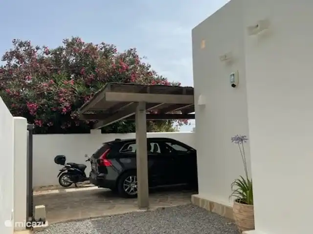 Viva la Vida in Moraira huren in Spanje, Costa Blanca, Benissa - vakantiehuis Privé overdekte parkeerplaats.