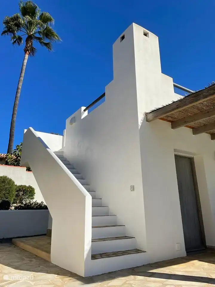 Keine Treppe in den Himmel, sondern zu unserem Solarium für die echten Sonnenanbeter.