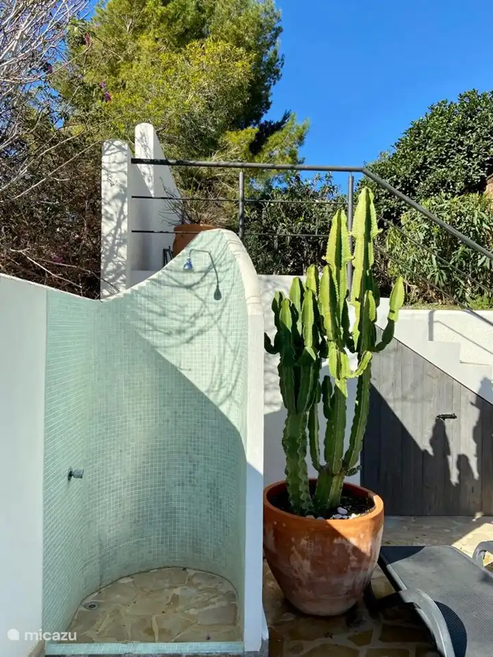 Und.... die Außendusche.