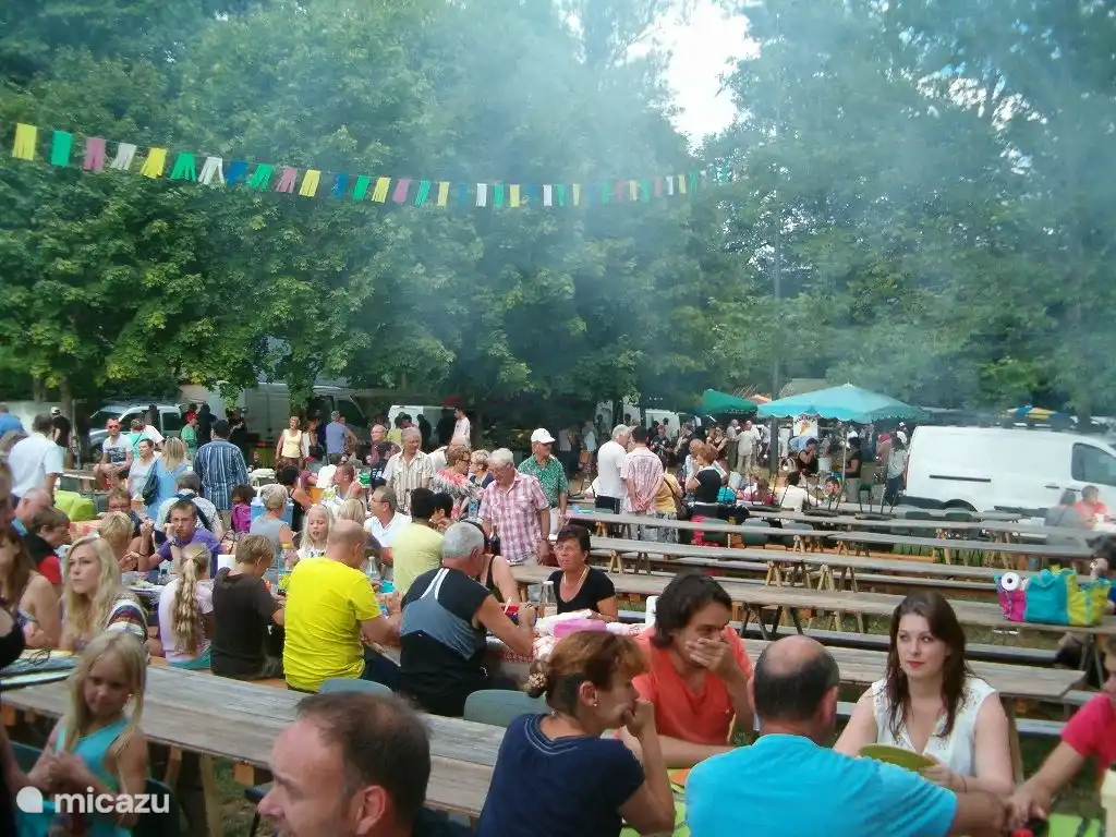 Ein Lebensmittelmarkt, das ist in Saillant
