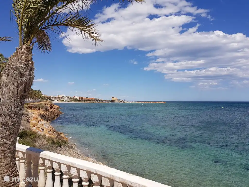 Zicht op de Middellandse zee.