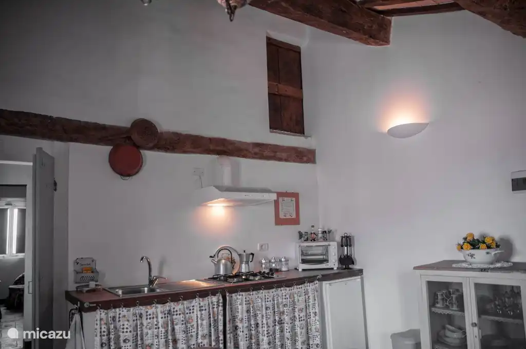 encimera en la cocina/comedor