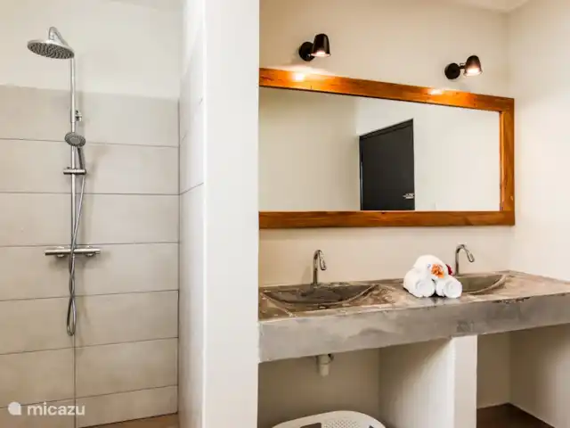 ABC Resort Curaçao A | Curaçao, Curaçao-Centre, Julianadorp - appartement Salle de bain avec douche à l'italienne