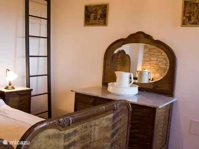 appartement huren in Italië, Marche, Arcevia – Primula slaapkamer