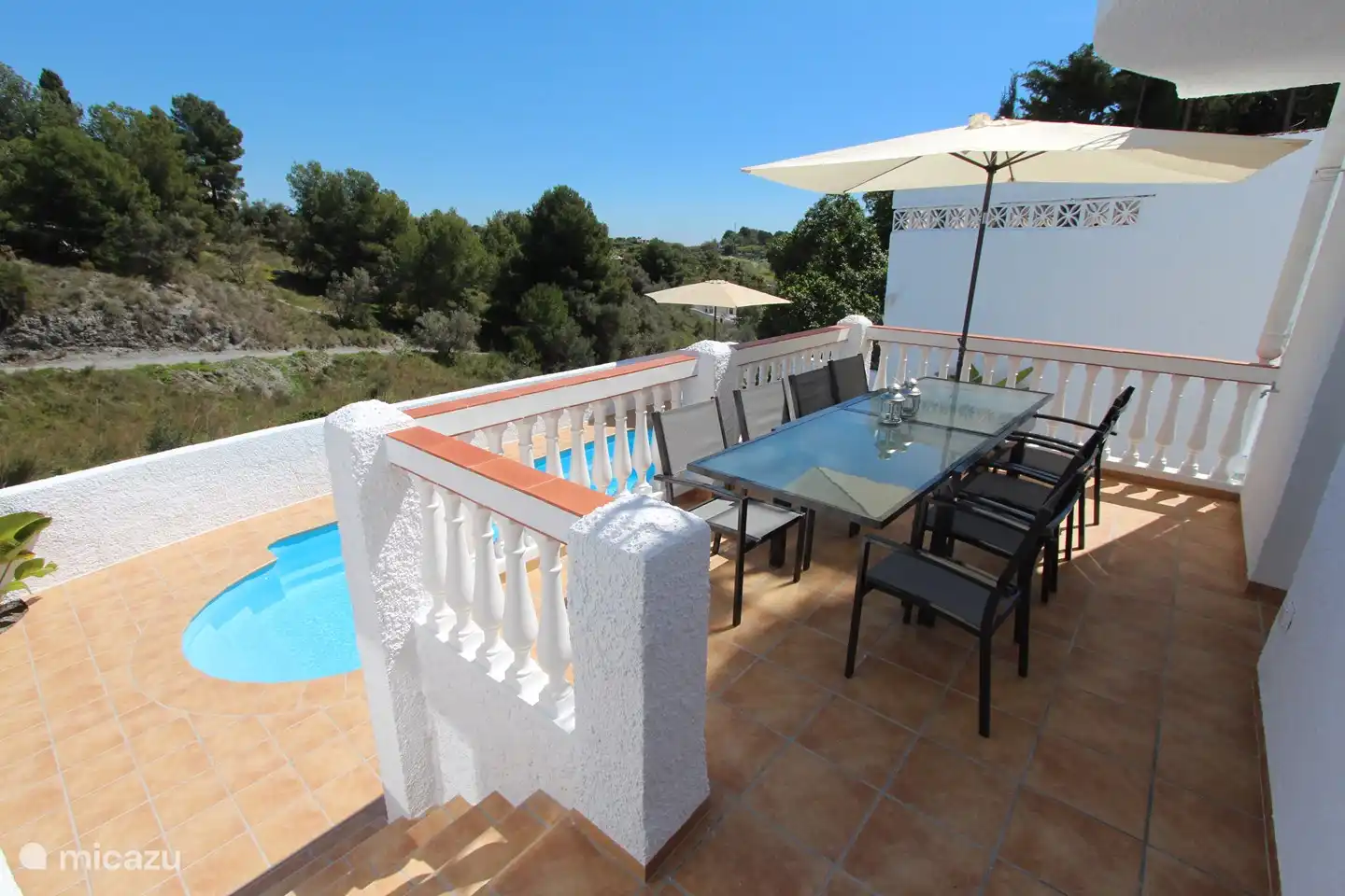 Terrasse vom Wohnzimmer