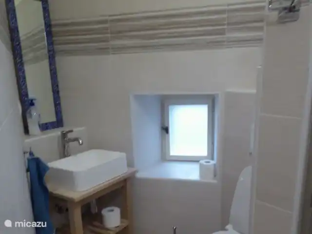 Prachtig oud huis Abruzzen huren in Italië, Abruzzen, Castiglione a Casauria - vakantiehuis Badkamer 2