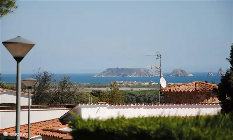 Blick vom Vorgarten am Strand von Pals