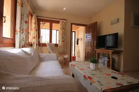 Vakantiehuis Spanje, Costa Blanca, Teulada appartement Casa Barbara woonkamer en eetkamer.