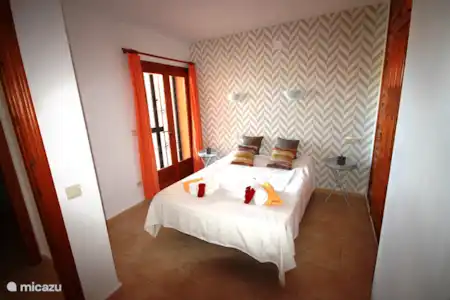 Vakantiehuis Spanje, Costa Blanca, Teulada appartement Casa Barbara slaapkamer met dubbel bed.