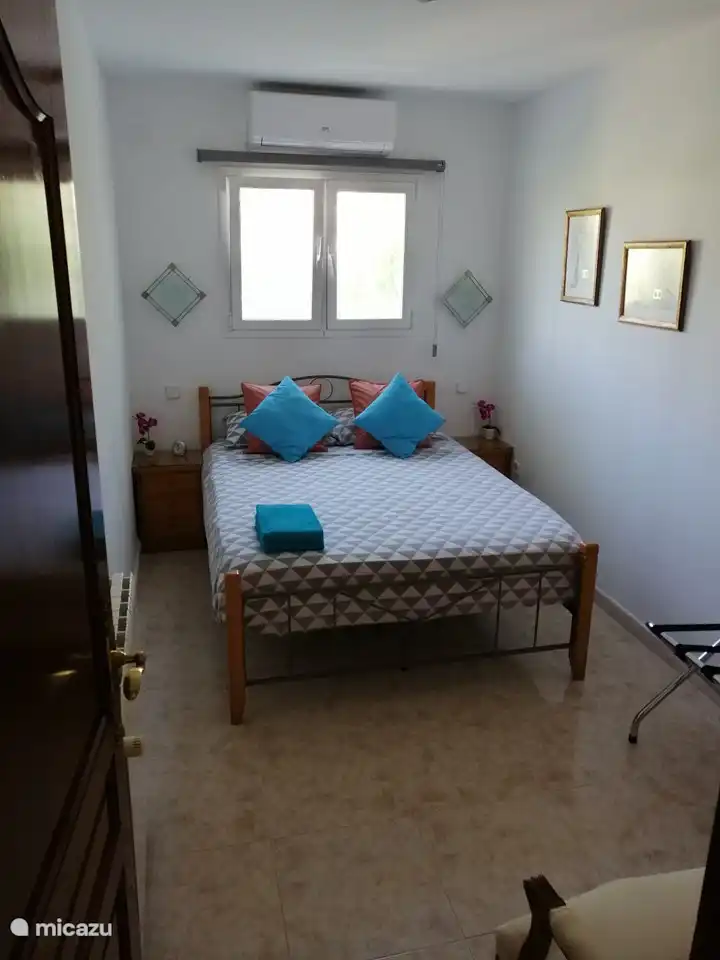 Bedroom with airco