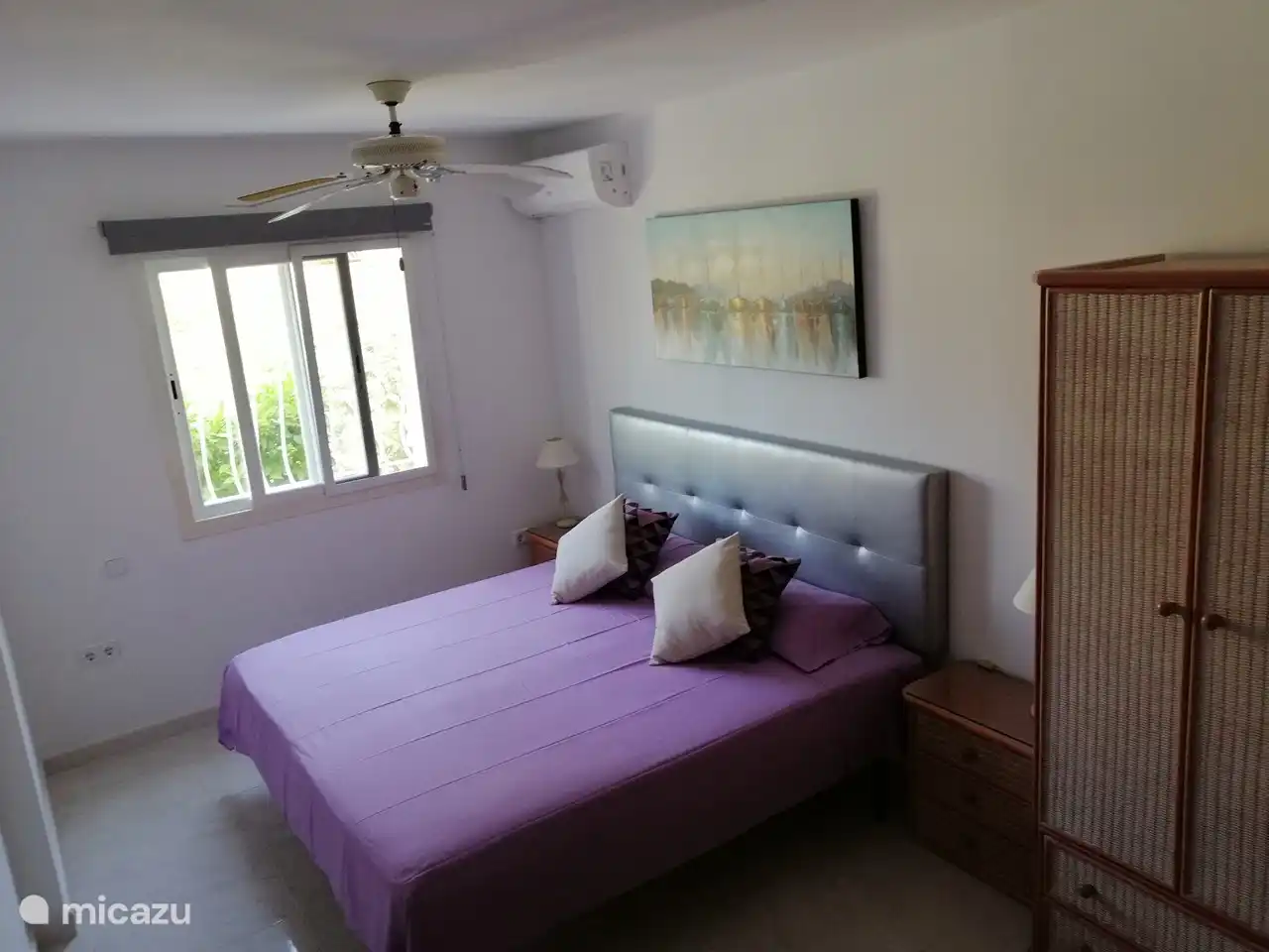 Bedroom with airco and venitlator