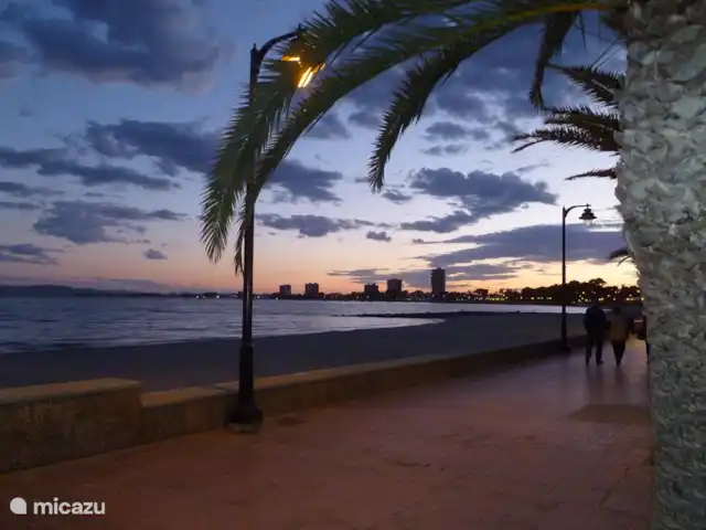 El Nido del Mar Menor en España, Costa Cálida, Lo Pagán - villa impresión de la tarde