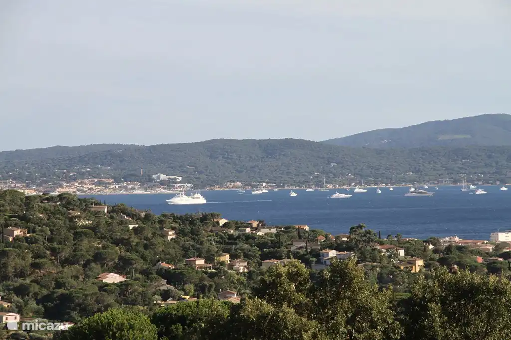 Blick auf die Schiffe im Golf von St. Tropez