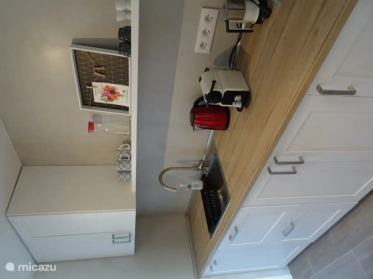 Cocina con cafetera Nespresso