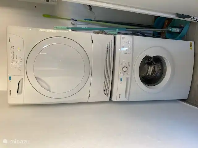 Lavadora y secadora disponibles