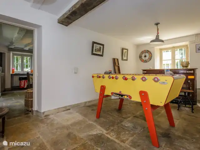 Château de Sarrazac | France, Dordogne, Sarrazac - manoir / château Baby-foot