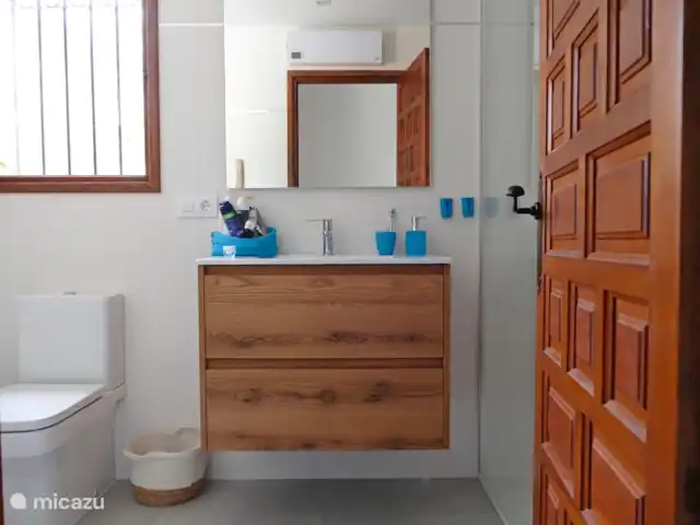 Casa Lynn | Espagne, Costa Blanca, Jávea - villa Salle de bain à l'étage