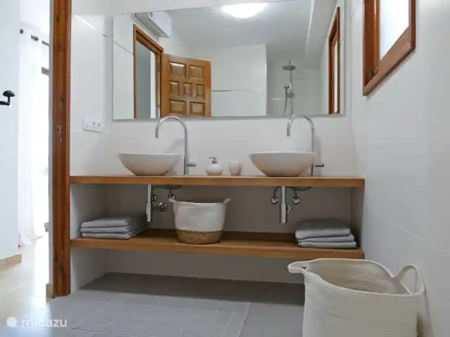 Casa Lynn | Espagne, Costa Blanca, Jávea - villa La salle de bain qui appartient au studio.